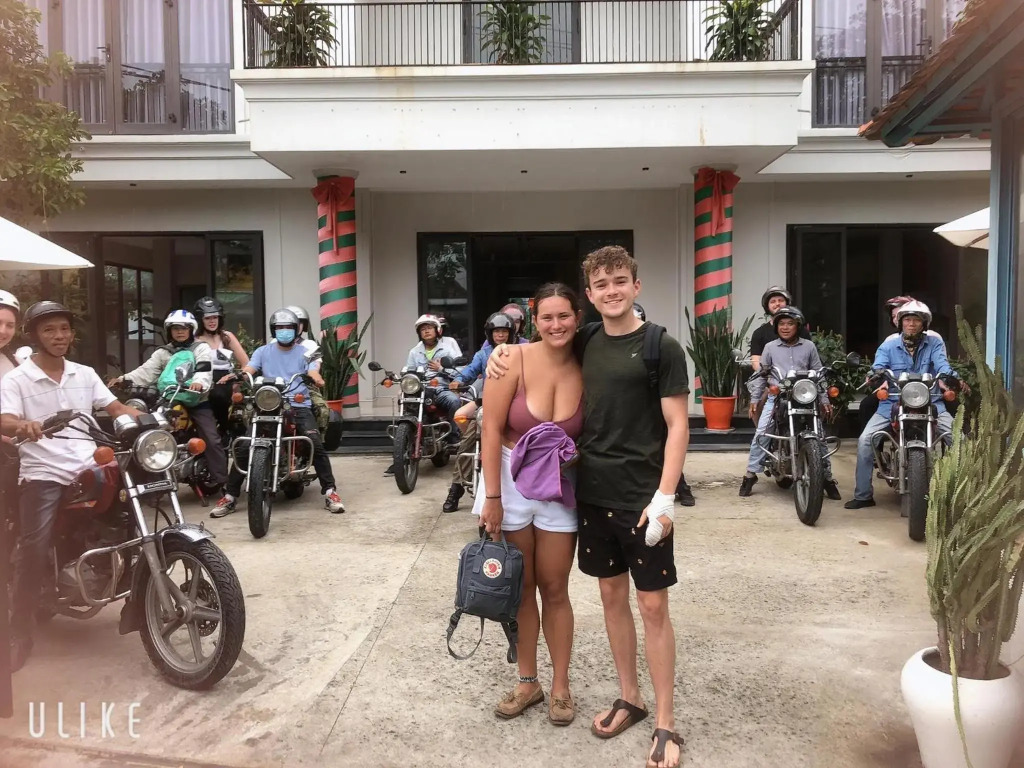 Bed Station Hostel & Pool Bar Hội An " Former Sunflower"
