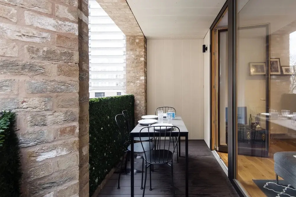 The Shalfleet Drive Apartment - ATN