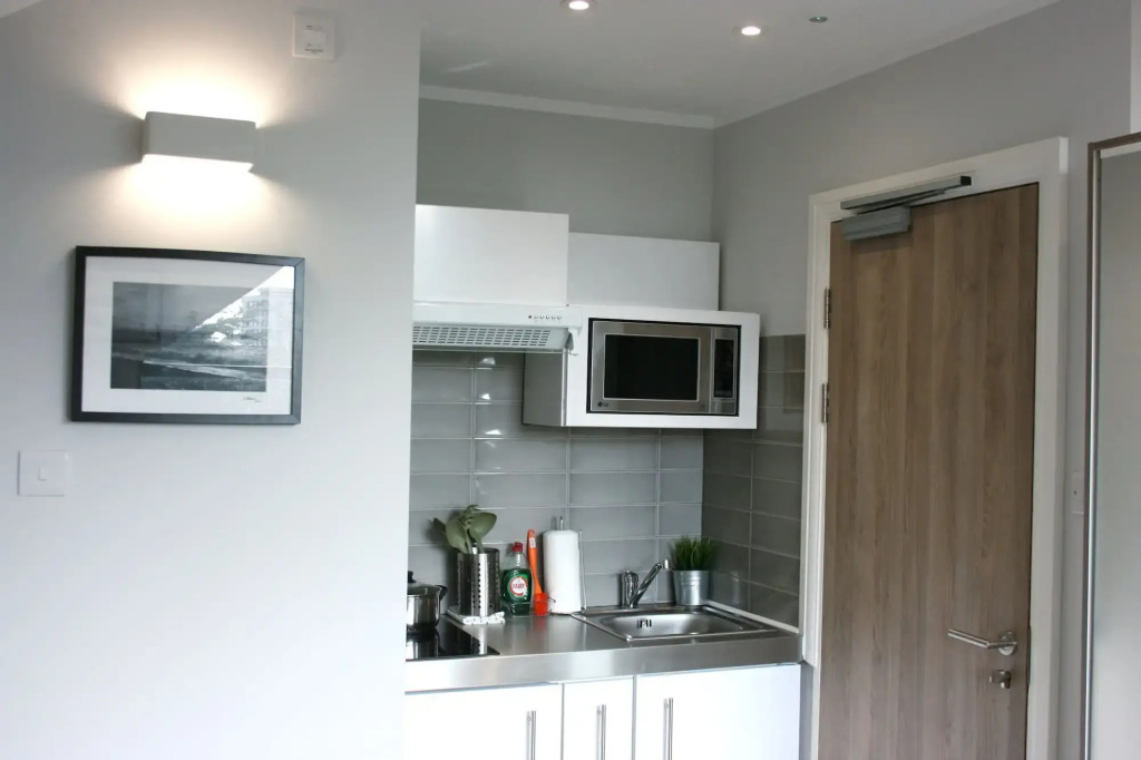 Westciti Caroco Aparthotel