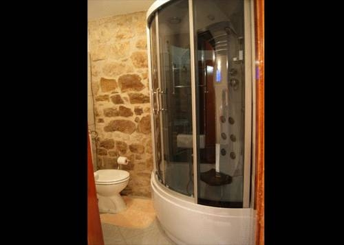 Rog Dogg Rooms