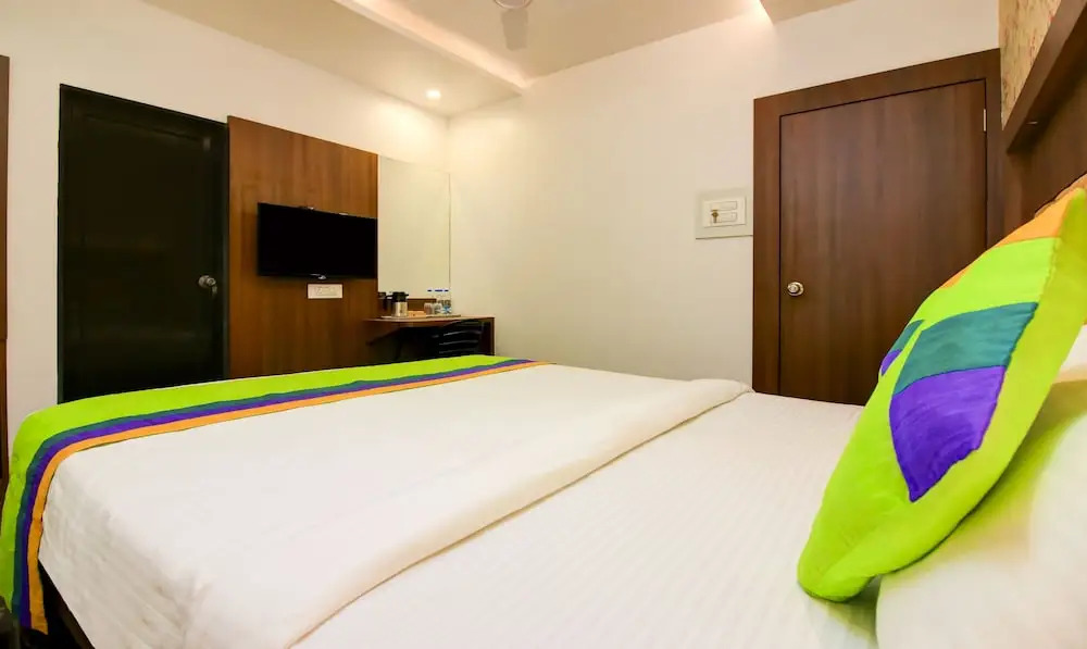 Glitz Hotels The Arvind - Near Thane Court