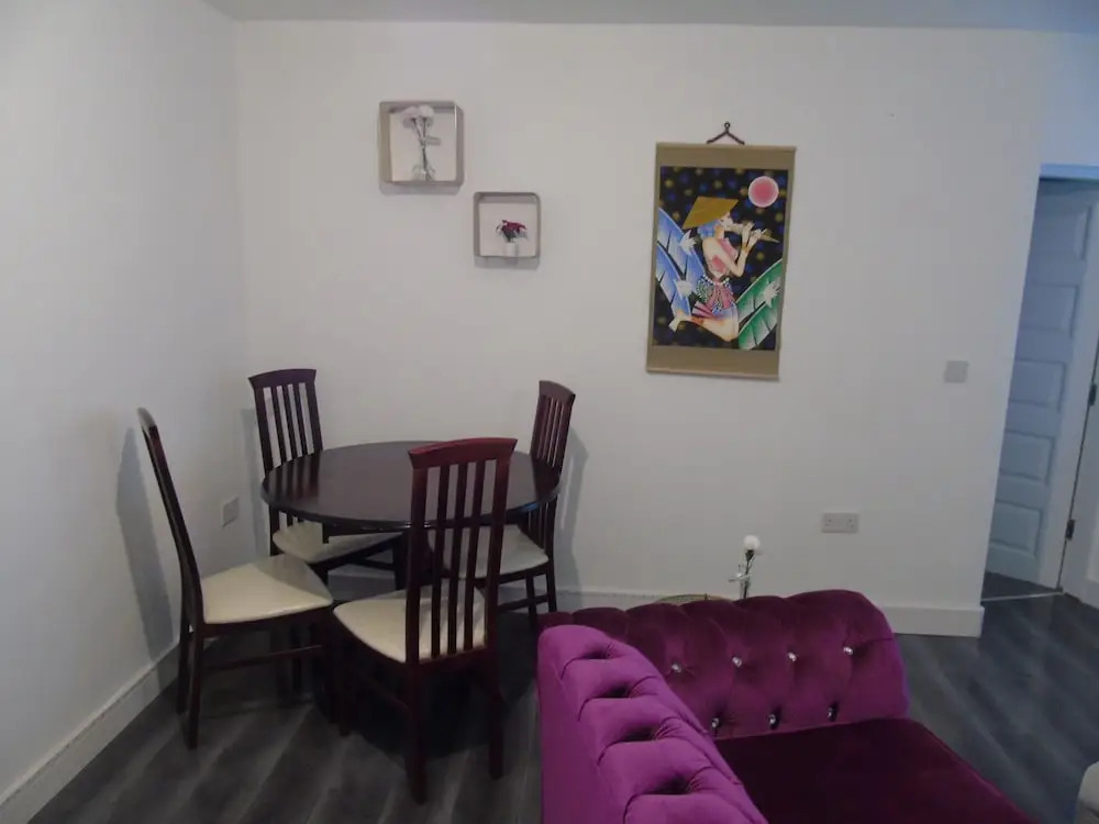 Inviting 1-bed Ground Floor Apartment in Bolton