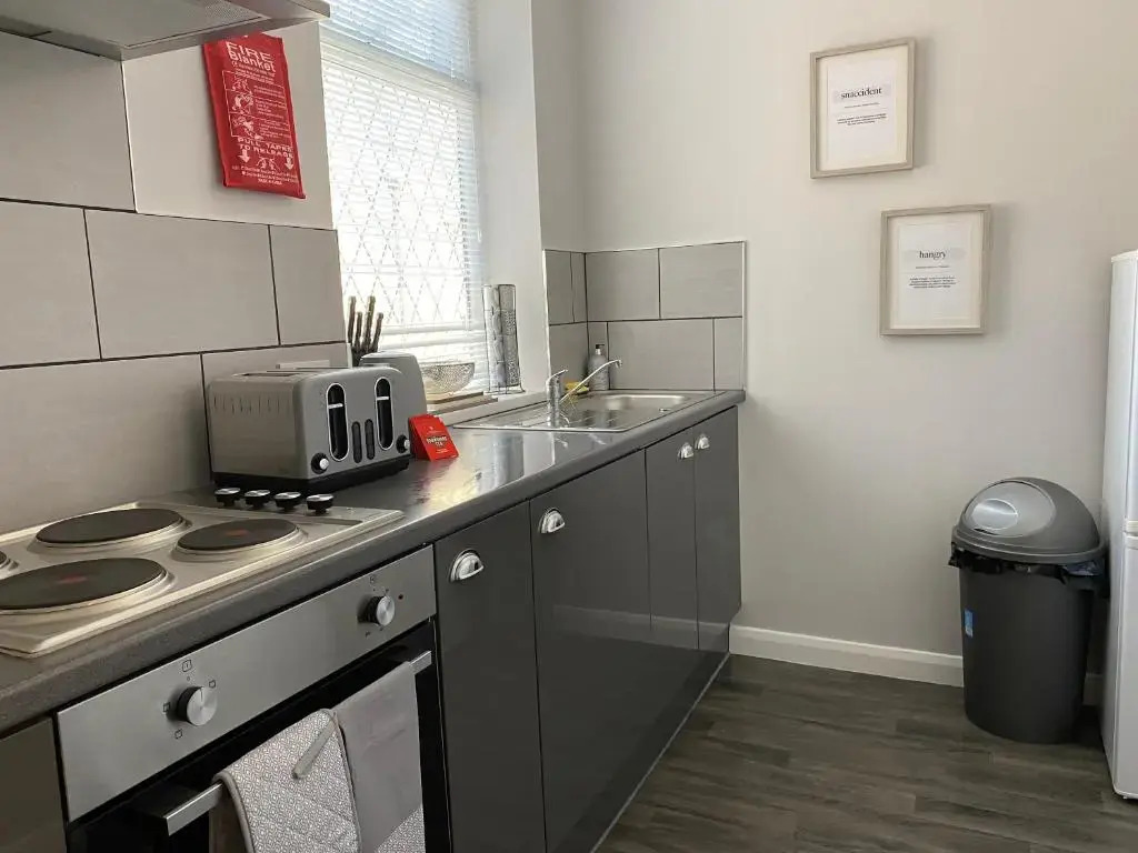 Blackpool Sleepover Apartment 4 Free Parking Sleeps 6