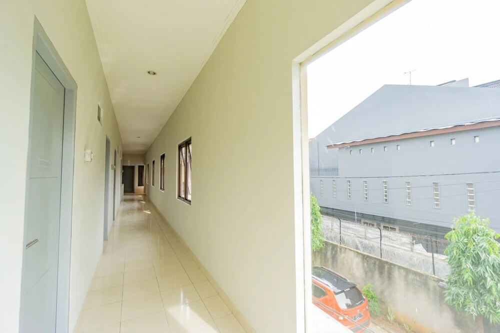 Griya Otista Syariah by OYO Rooms