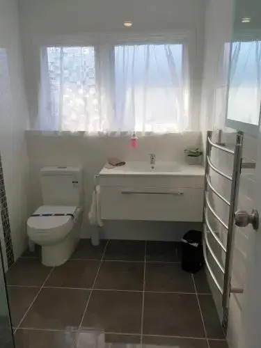 Rose Apartments Unit 1 Central Rotorua-Accommodation&Spa