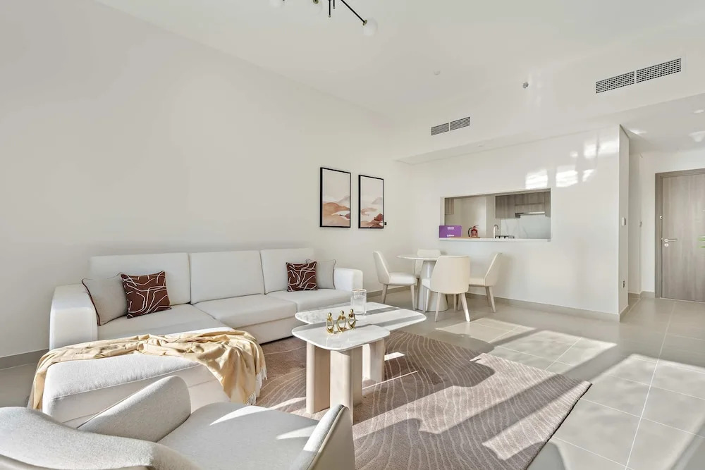 Silkhaus Premier 1BR Yas Golf Collection