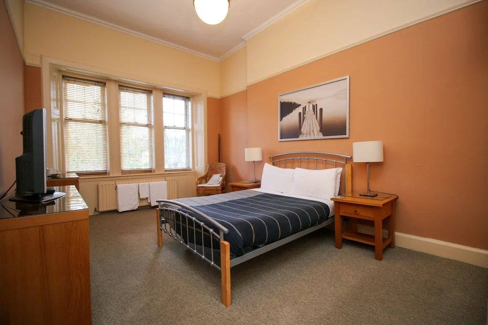 Glasgow Guest House