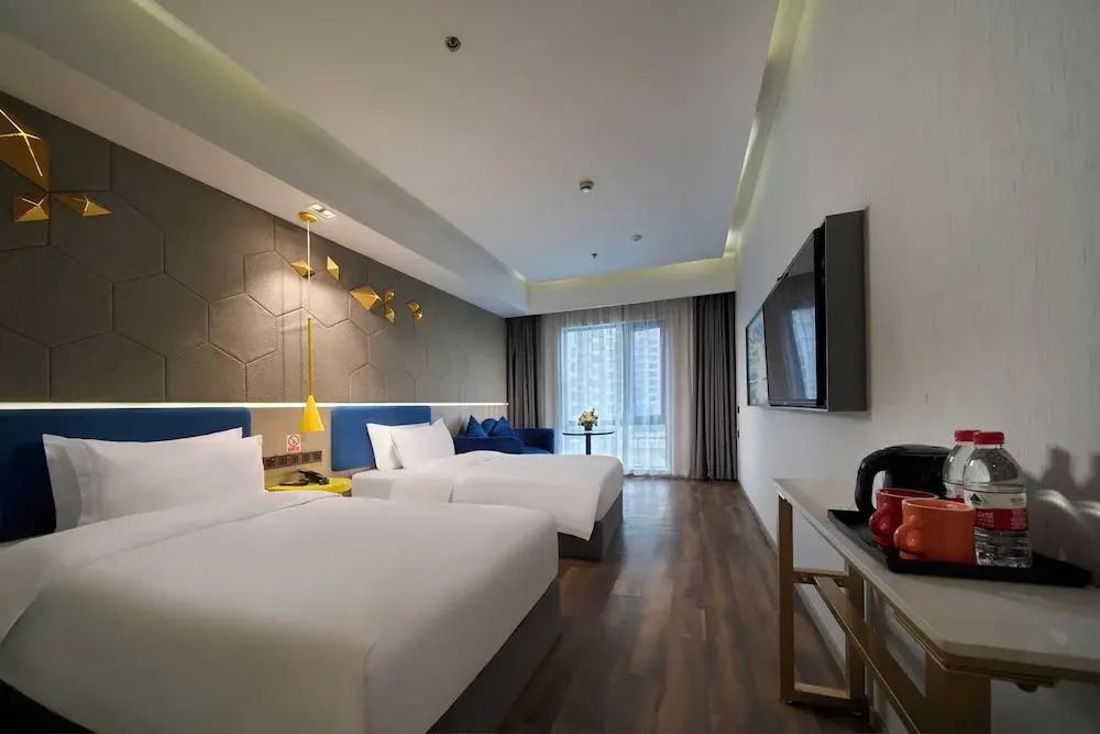 Jinglai Hotel · Curated Shanghai Xujiahui Jiaotong University Branch