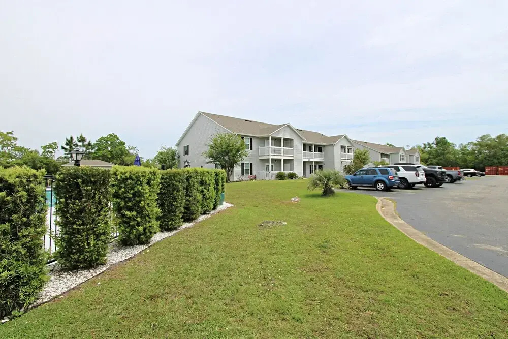 Colony Club F3 2 Bedroom Condo by RedAwning
