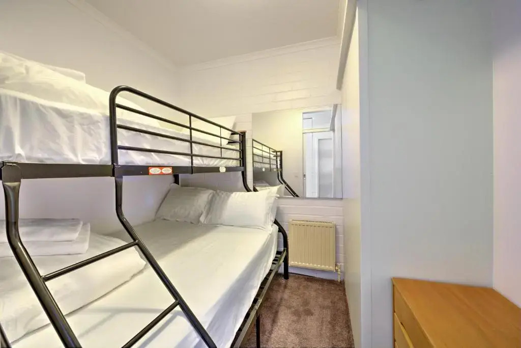 Snow Ski Apartments 03