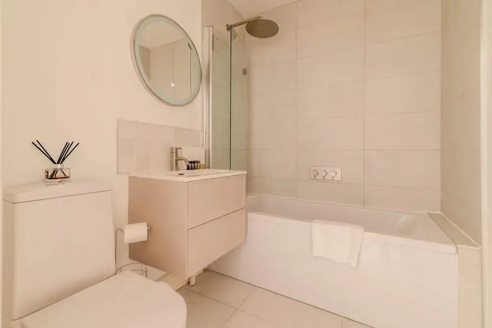 Beautiful 2 Bed, 2 Bath Abode In Dulwich