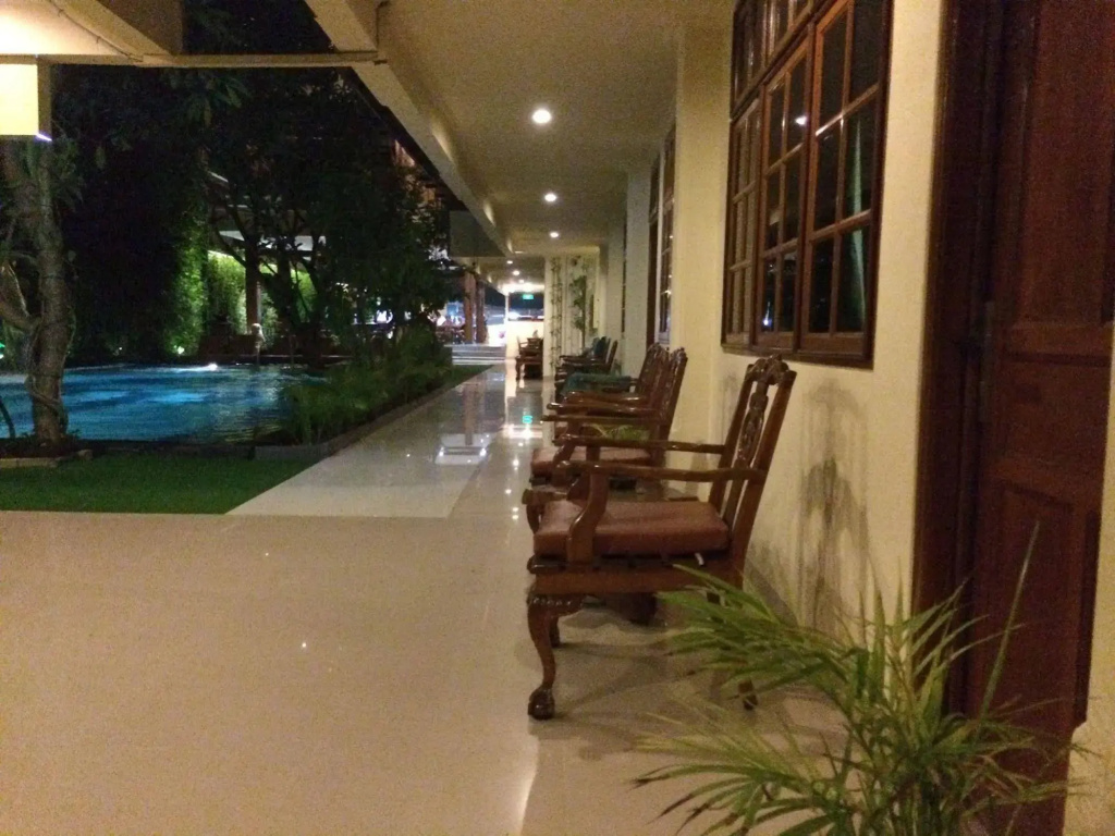 Green Garden Hotel