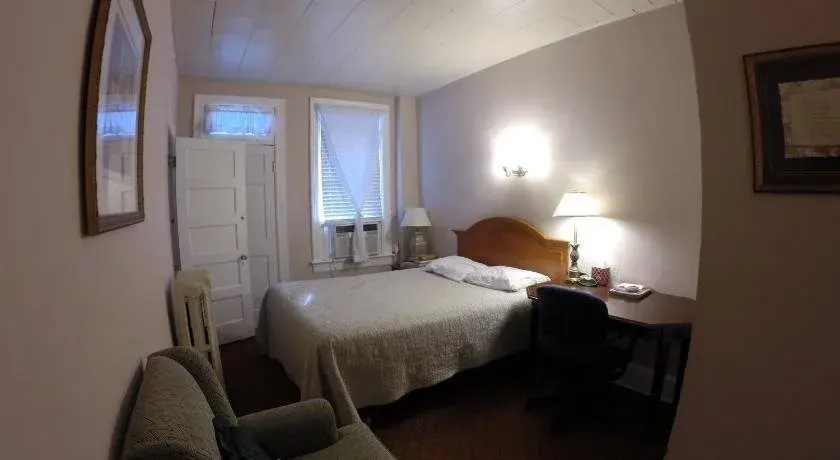 Kalorama Guest House