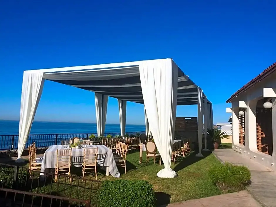 California Villas y Hotel