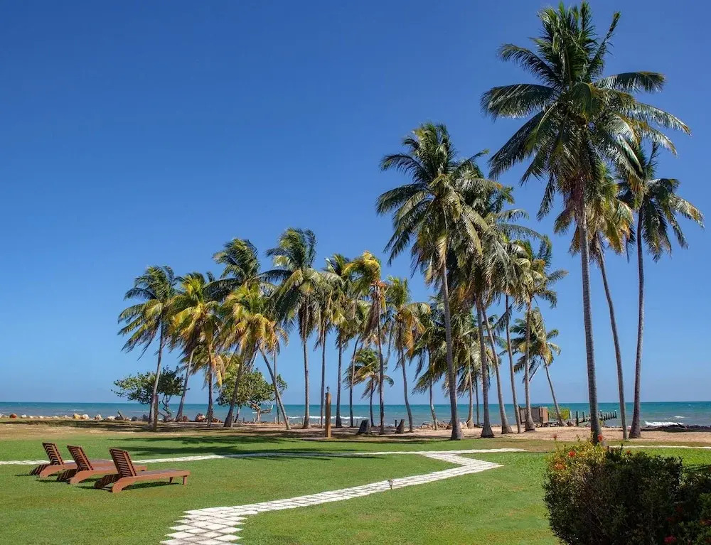 Pelican Beach Resort