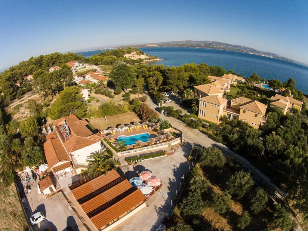 Aloni Studios and Apartments