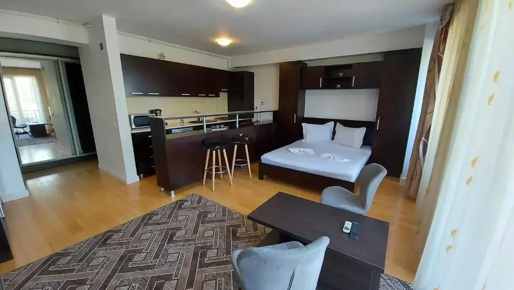 Coral Mamaia E2