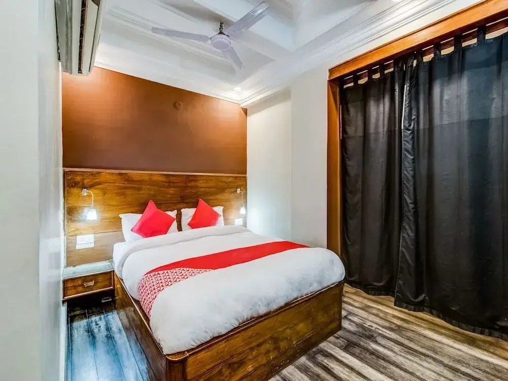 Hotel Meridian By OYO Rooms