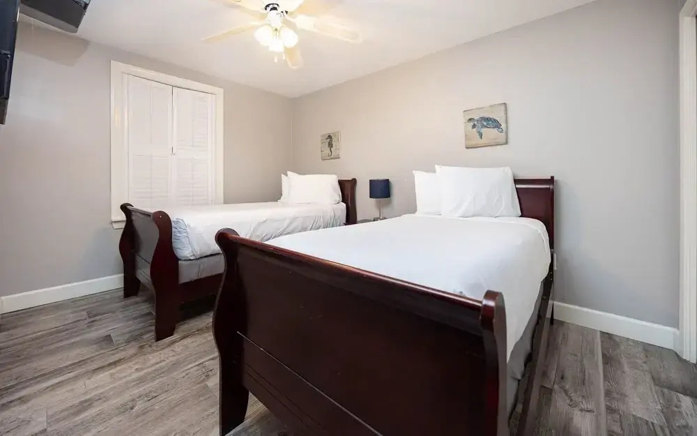 Phoenix East 706 3 Bedroom Condo
