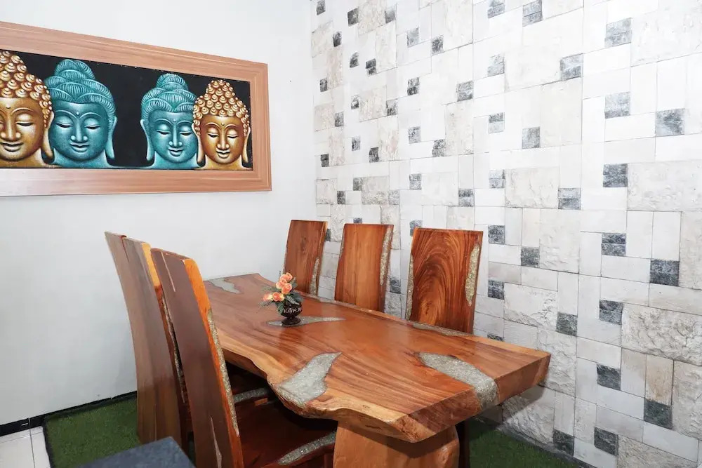 OYO 703 Omah Olin Guesthouse