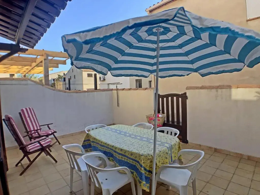 Appartement Saintes-Maries-de-la-Mer, 2 pièces, 4 personnes - FR-1-475-34