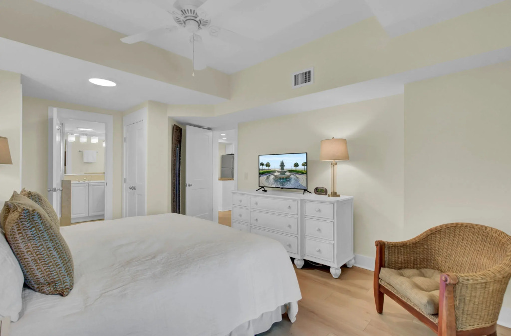303a Shipwatch by Avantstay Ocean View, Shared Pool, Boardwalk to Beach