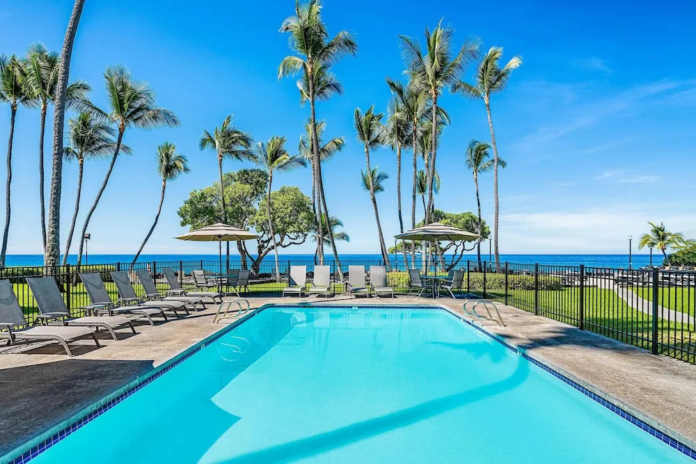 Kona Isle D2