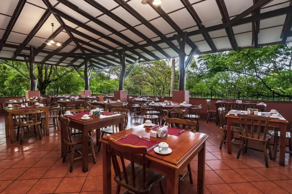 Hacienda Guachipelin Volcano Ranch Hotel & Hot Springs