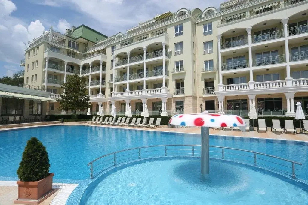 Gold Corp Apartments