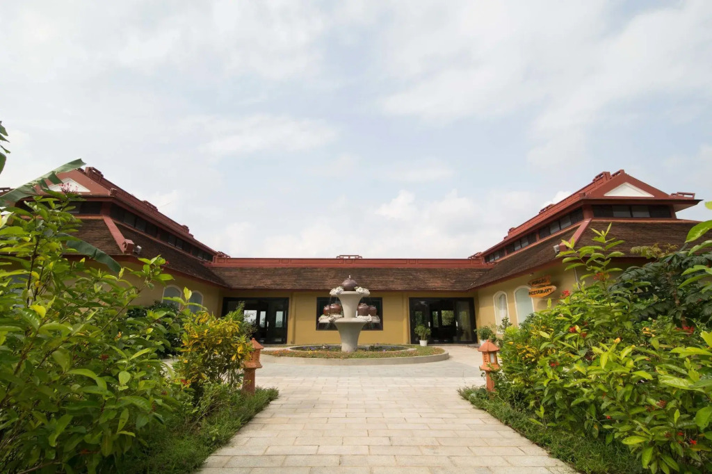 Hue Riverside Boutique Resort & Spa