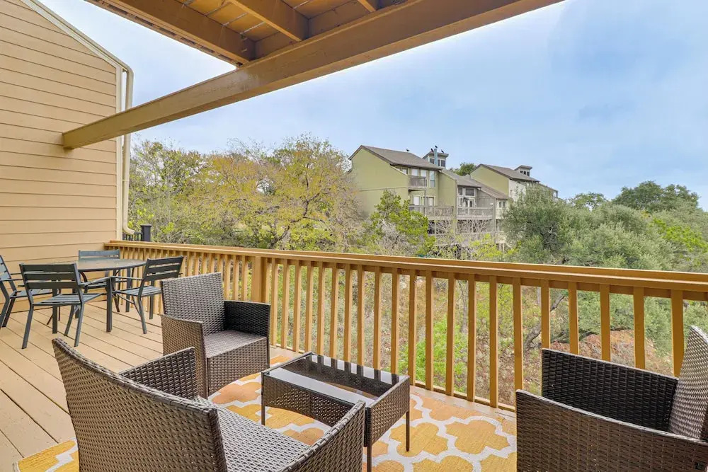 Modern Point Venture Vacation Rental w/ Deck!
