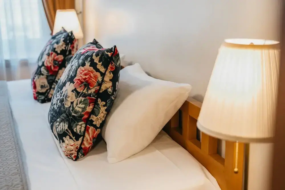 CATHEDRAL Old Town Suites