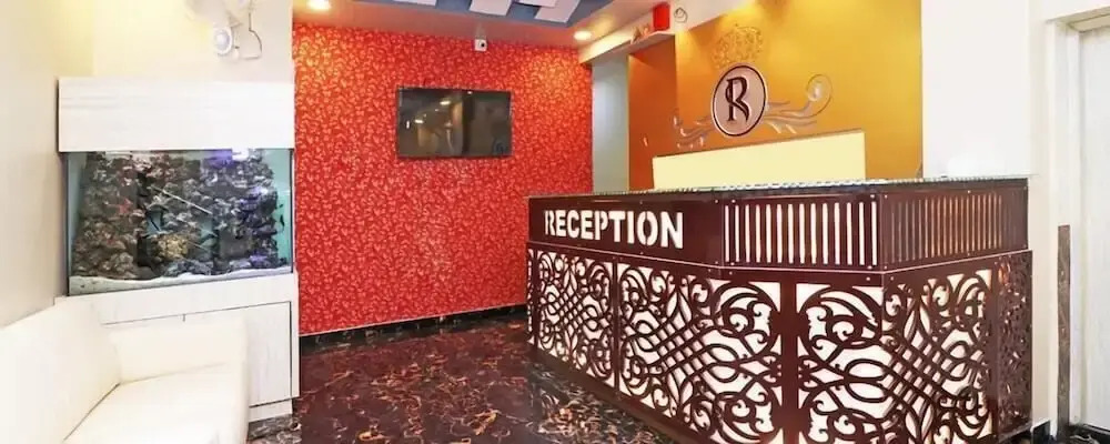 Treebo Trend Royal Crowne