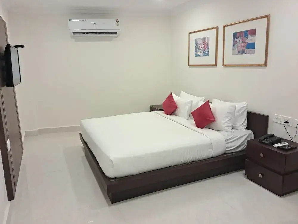 Amber Hotels Nungambakkam
