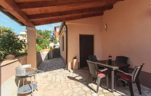 Apartment Nadalina 1072