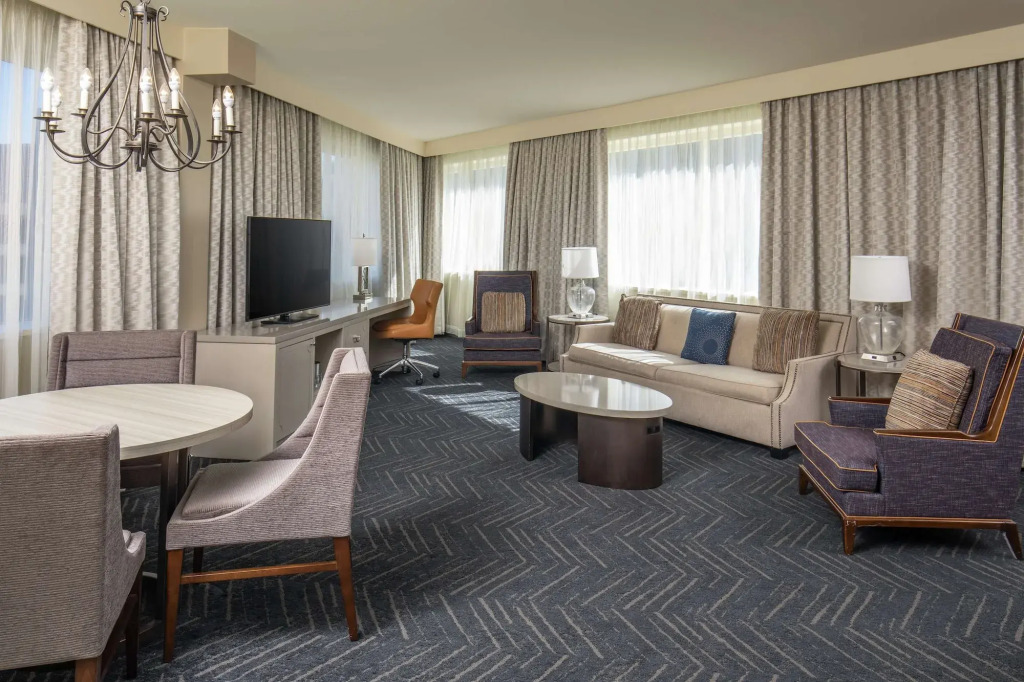 DoubleTree by Hilton Hotel Nashville Downtown