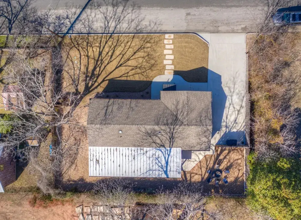 New! Luxury Home 1blk From Main St W/hot-tub&grill