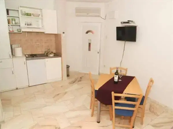 Apartments Emotha