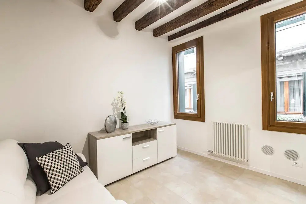 Cà Rezzonico Apartment R&R