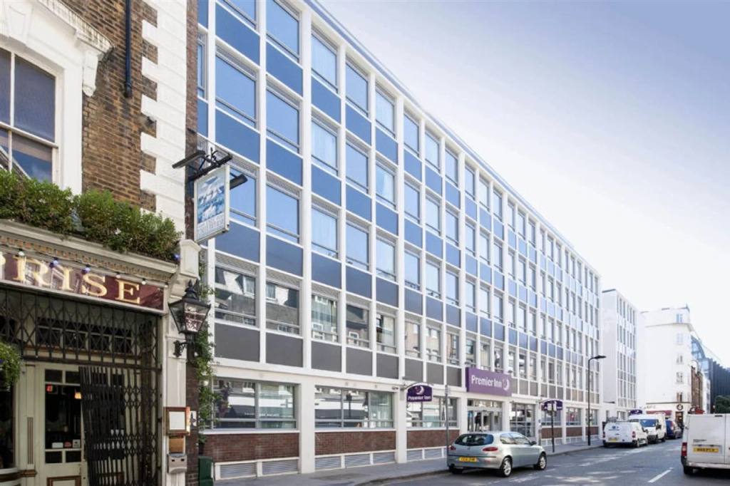 Отель Premier Inn London Holborn