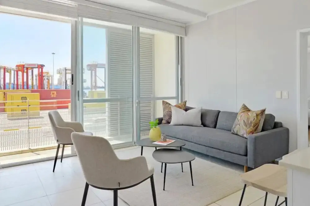 Modern 1-bed V A Waterfront Canal Harbor Views