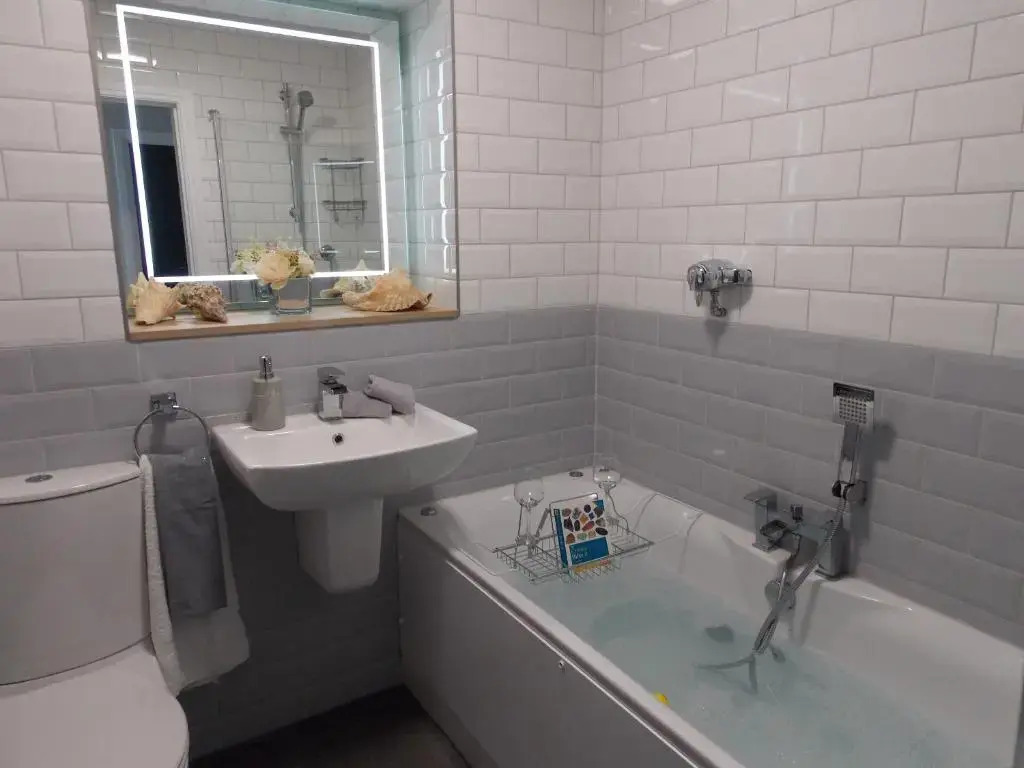 Eden Suite Sasco Apartments