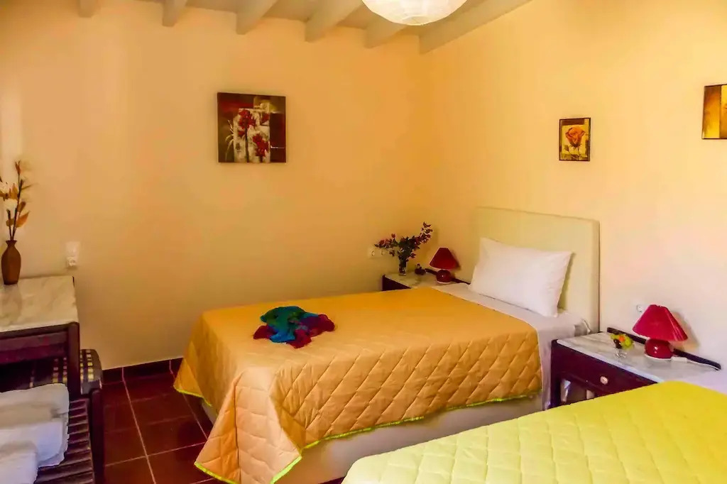 Apartment in Barbati with sea views