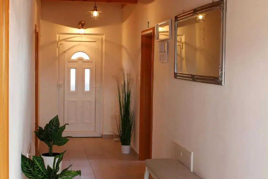 Neda Holiday House