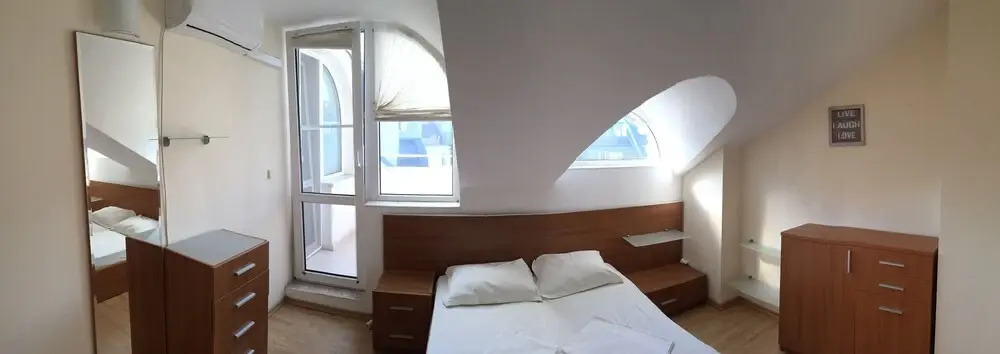 Maisonette Picadilly