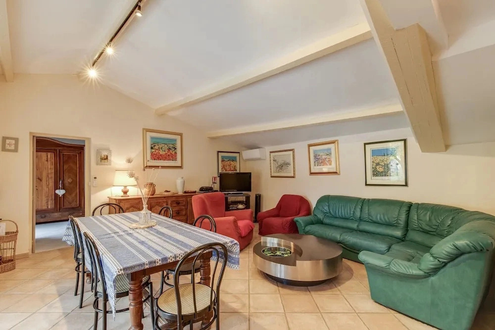 Villa in Provence Near Vaison-la-romaine