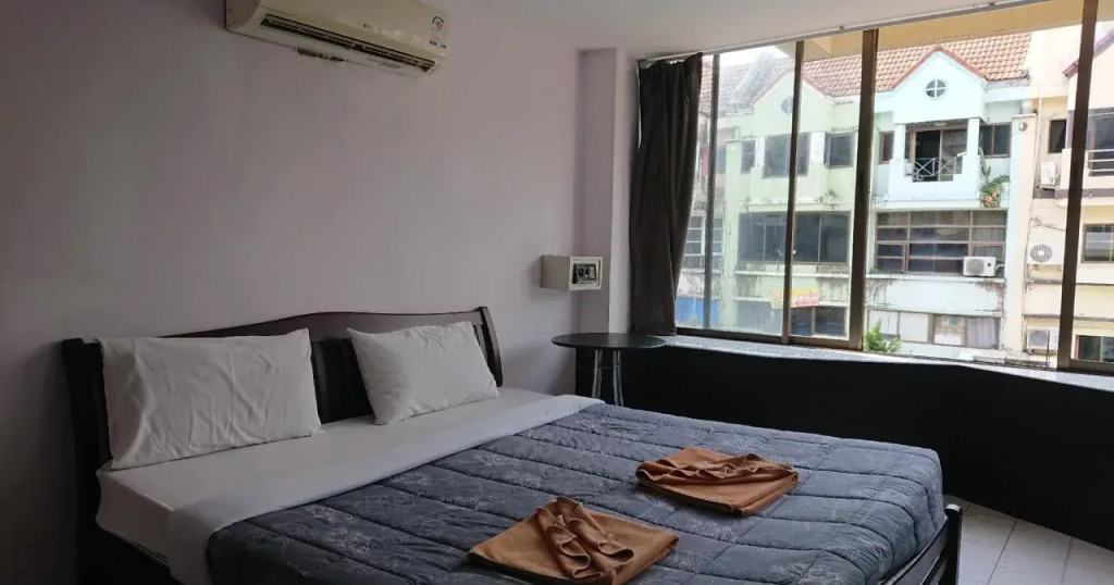 Hop guest House