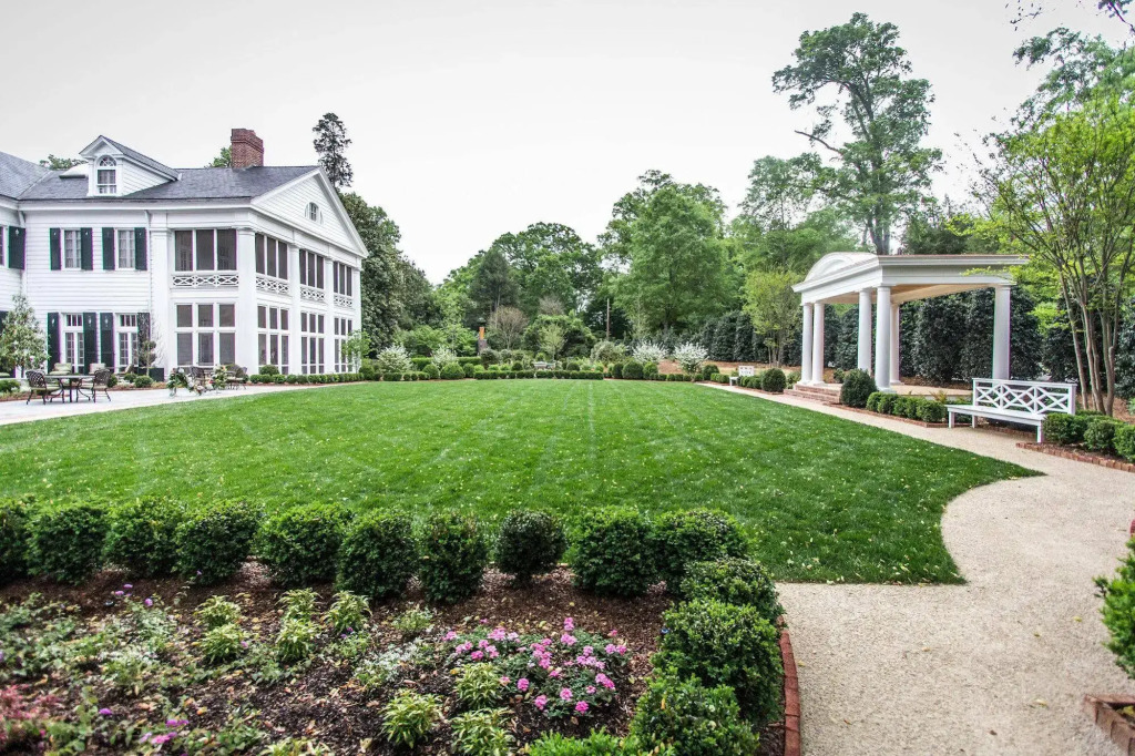 Duke Mansion