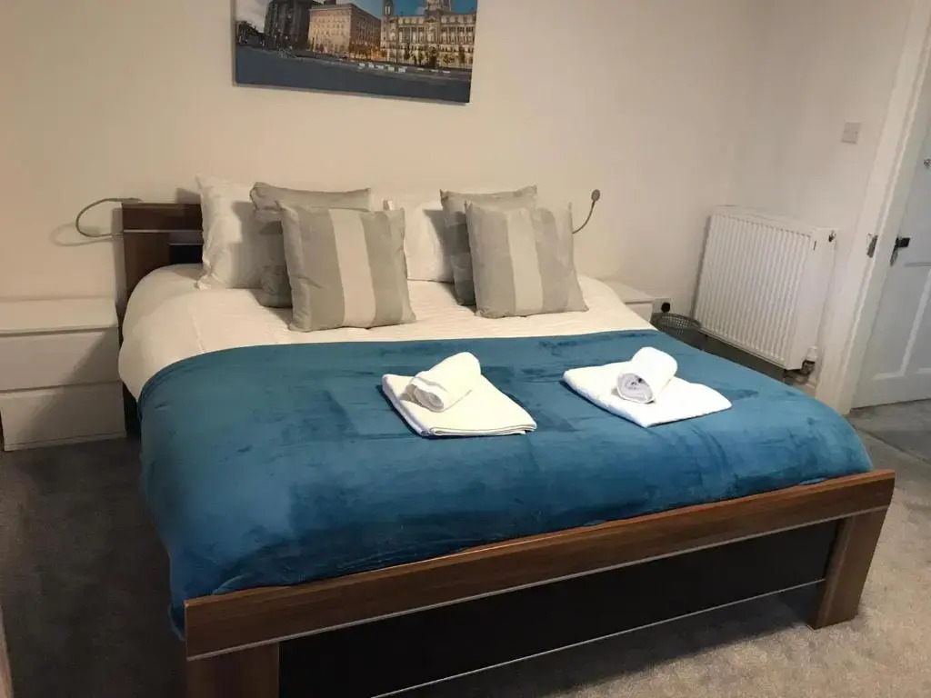 The Windmill, 3 min drive to wicksteed park