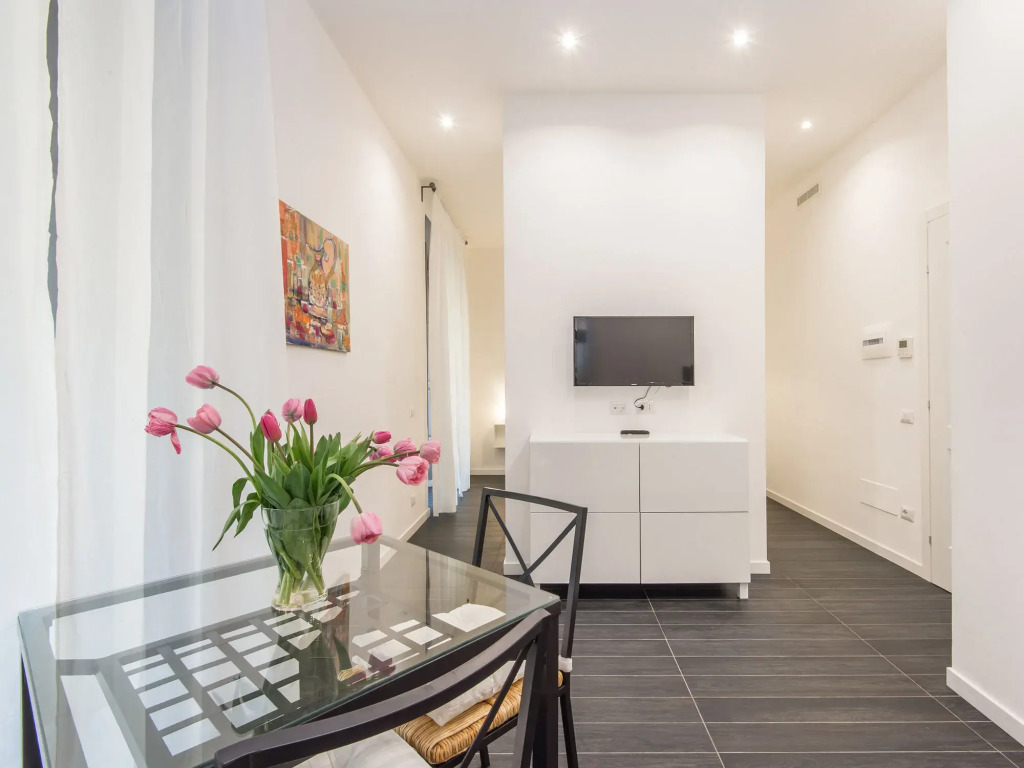Residenza Ottaviano 105 by Hili